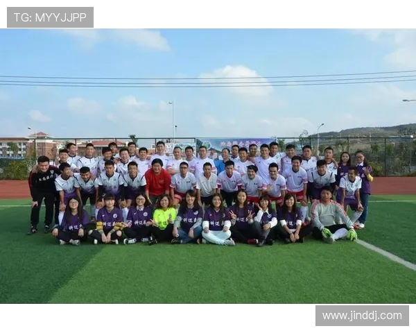 13岁学生邀同学踢球摔伤致残 索赔19万遭法院驳回 13岁学生邀同学踢球摔伤致残 索赔19万遭法院驳回